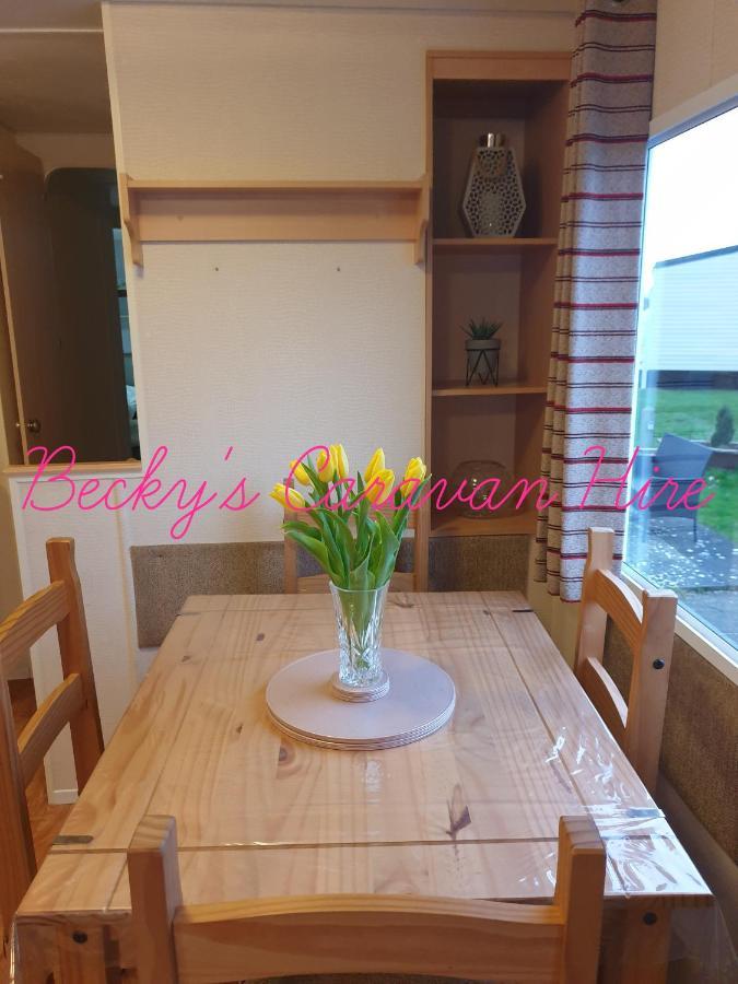 Becky'S Caravan At Marton Mere Blackpool Dış mekan fotoğraf